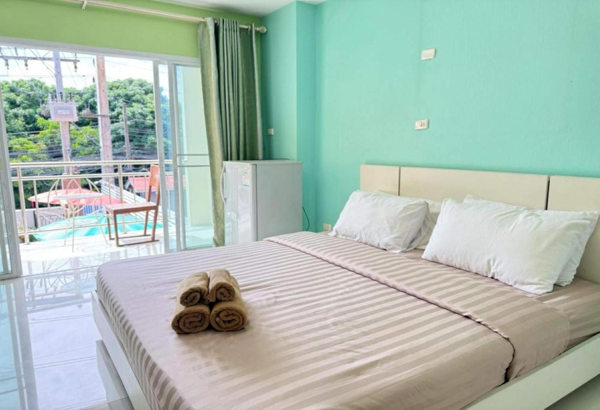 Collection O Bupamontra Chiangmai Hotel Chiang Mai Bagian luar foto